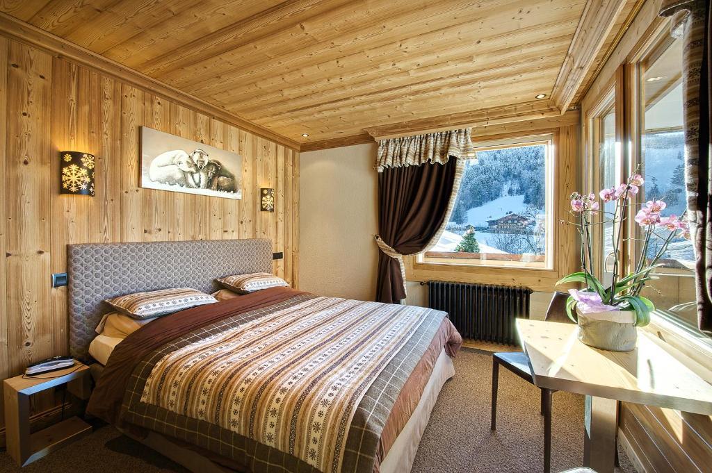 Hotel-Chalet Les Ecureuils Restaurant, Piscine, Garage Le Grand-Bornand Kamer foto