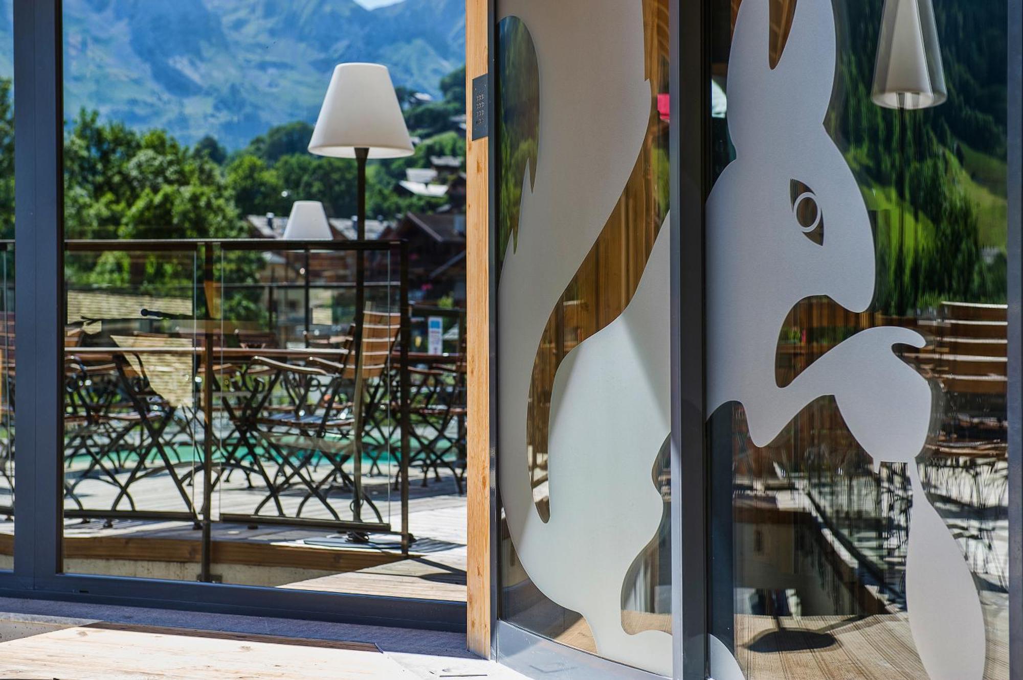 Hotel-Chalet Les Ecureuils Restaurant, Piscine, Garage Le Grand-Bornand Buitenkant foto