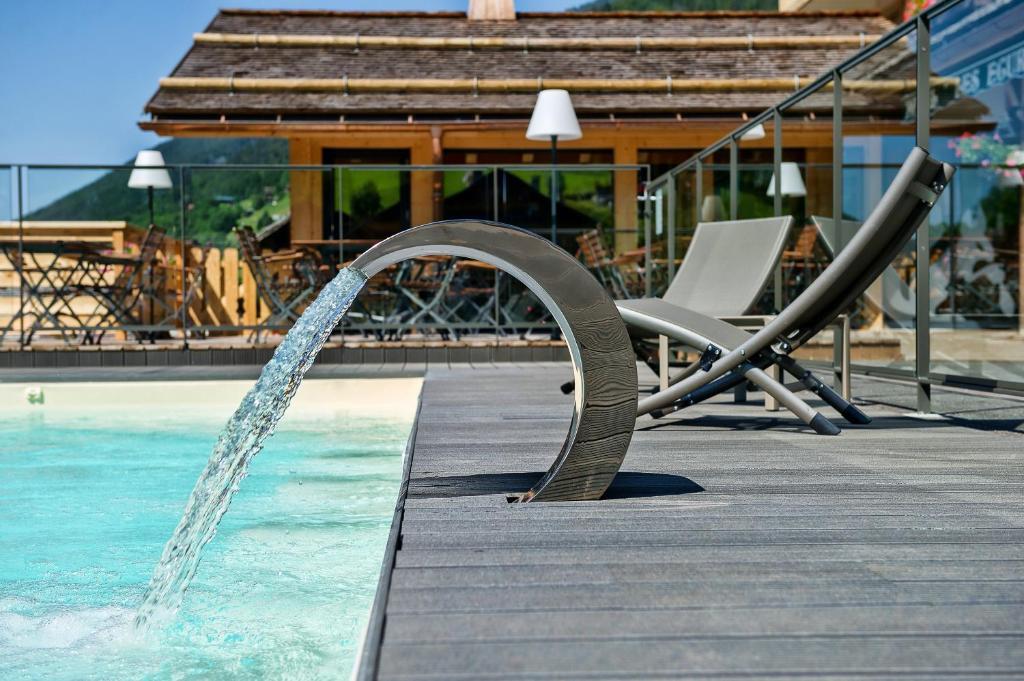 Hotel-Chalet Les Ecureuils Restaurant, Piscine, Garage Le Grand-Bornand Buitenkant foto