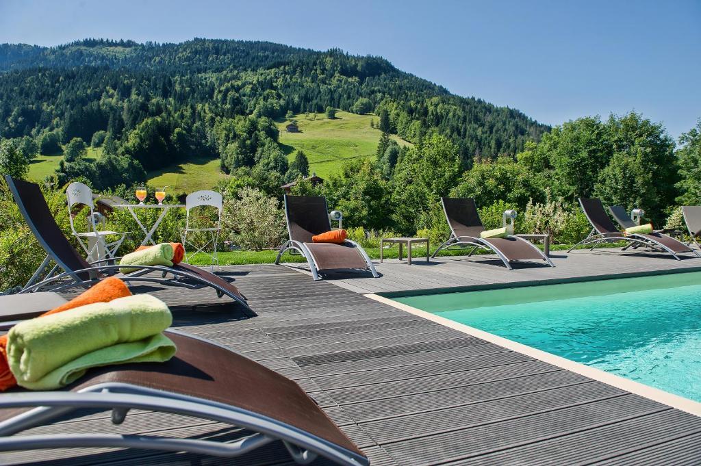 Hotel-Chalet Les Ecureuils Restaurant, Piscine, Garage Le Grand-Bornand Buitenkant foto