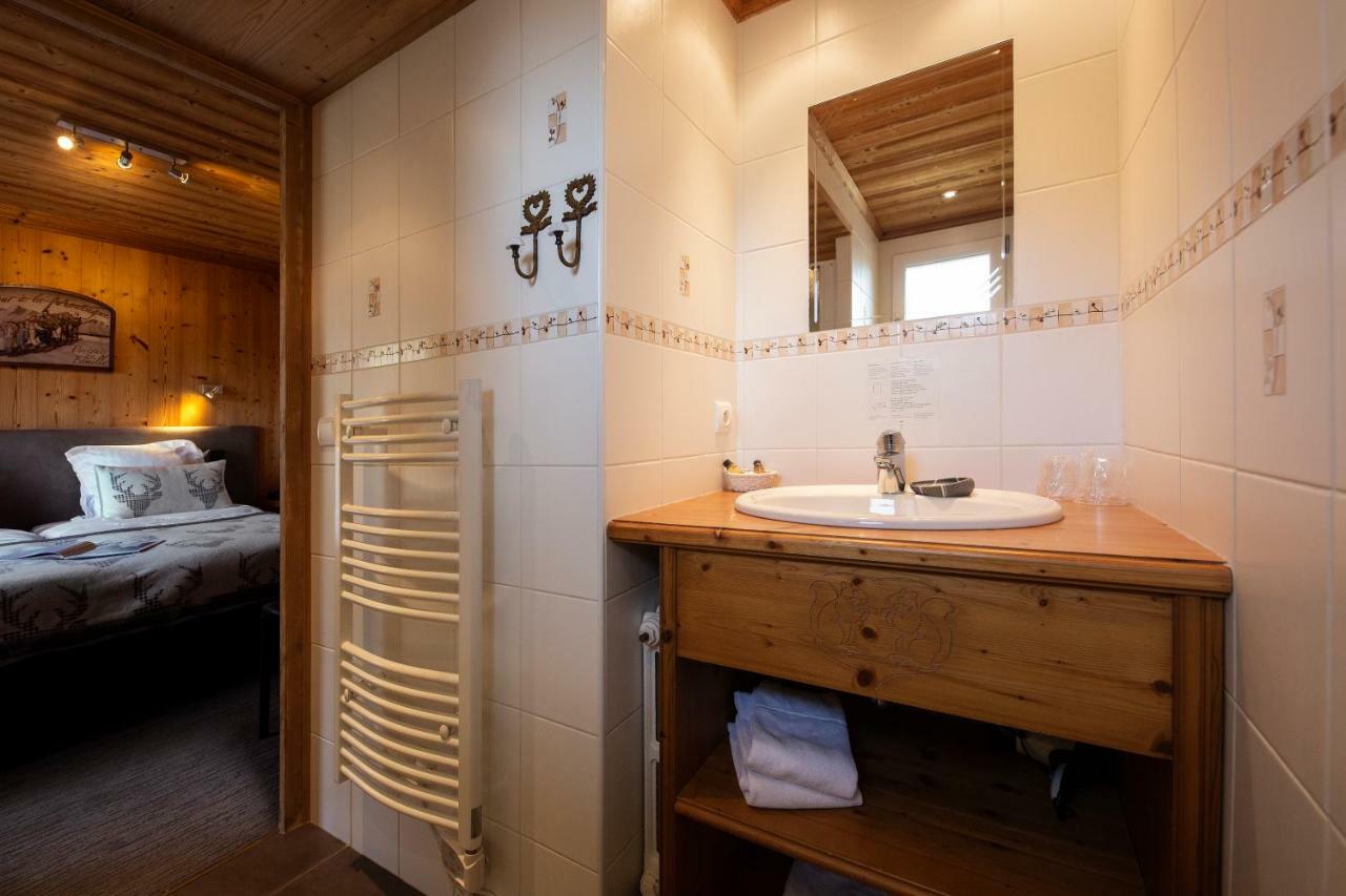Hotel-Chalet Les Ecureuils Restaurant, Piscine, Garage Le Grand-Bornand Buitenkant foto